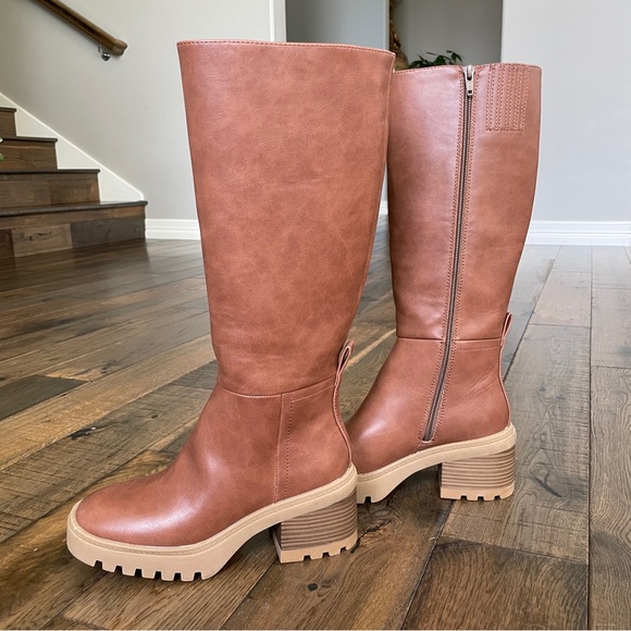 Seychelles Knee High Boots 5.5 (WORN ONCE) - Picture 3 of 7